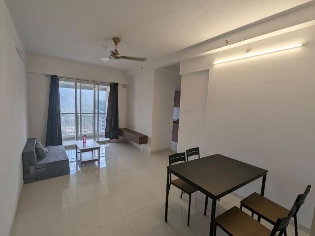Rental | 3 BHK + 908 Sq.Ft. Apartment in Godrej Emerald