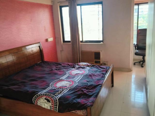 Rental | 3 BHK 900 Sq.Ft. Apartment in Golden Valley Santacruz