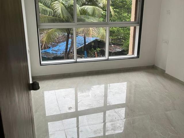 Rental | 3 BHK 900 Sq.Ft. Apartment in Infinity Paradise CHS