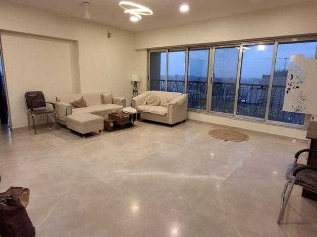 Rental | 3 BHK 900 Sq.Ft. Apartment in Oxford Navrang Oasis