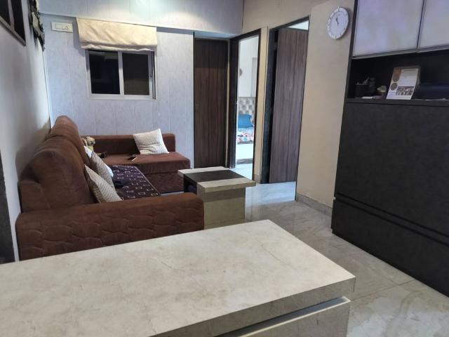 Rental | 3 BHK + 900 Sq.Ft. Apartment in Platinum Life