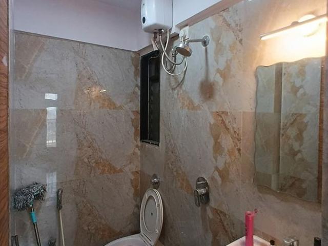 Rental | 3 BHK 900 Sq.Ft. Apartment in Riddhi Tower