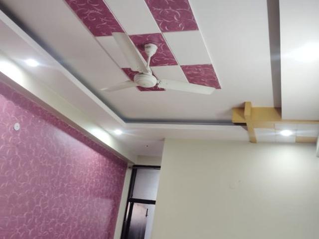 Rental | 3 BHK 900 Sq.Ft. Apartment in Shakti Khand III