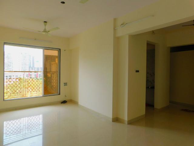 Rental | 3 BHK + 920 Sq.Ft. Apartment in Gurukrupa Golden Arch