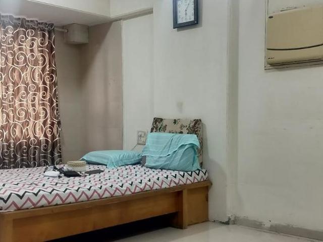 Rental | 3 BHK + 930 Sq.Ft. Apartment in Mumbai Central Suburbs