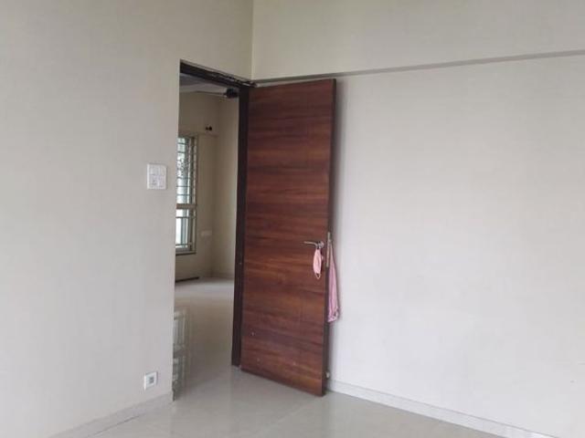 Rental | 3 BHK 940 Sq.Ft. Apartment in Kabra Aurum