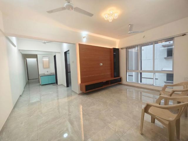 Rental | 3 BHK 955 Sq.Ft. Apartment in Arihant Balaji Pride