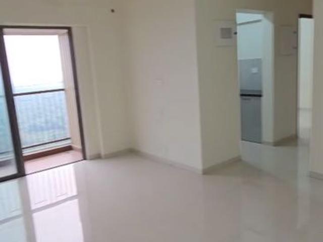 Rental | 3 BHK 950 Sq.Ft. Apartment in Kalpataru Srishti Namaah