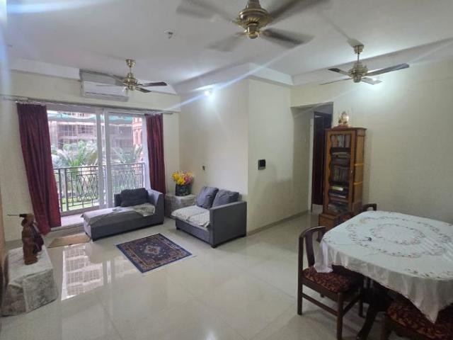 Rental | 3 BHK 950 Sq.Ft. Apartment in Paradise Sai World Empire