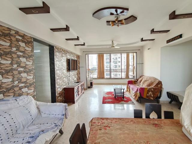Rental | 3 BHK + 950 Sq.Ft. Apartment in Swastik Regalia