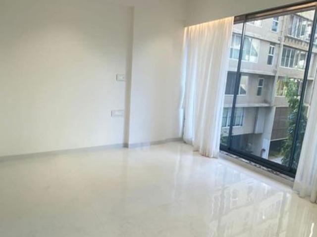 Rental | 3 BHK 962 Sq.Ft. Apartment in Varuna Vasundhara Apartment