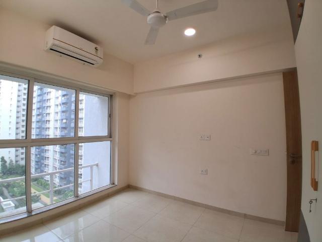 Rental | 3 BHK 990 Sq.Ft. Apartment in LnT Veridian