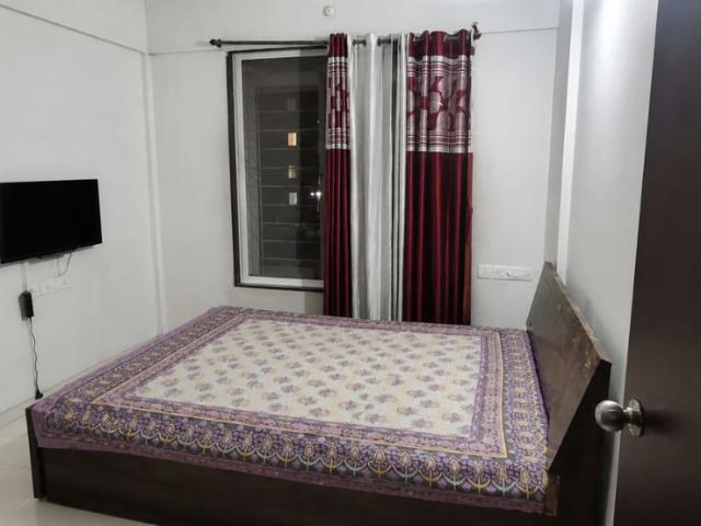 Rental | 3 BHK + Basement 1200 Sq.Ft. Apartment in Vasant Avenue