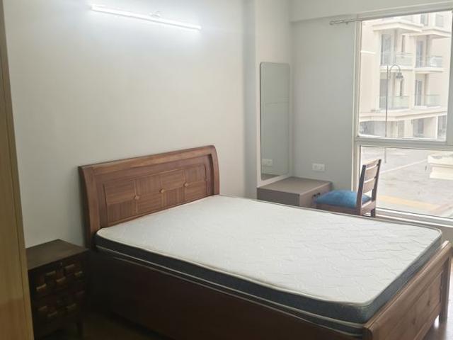 Rental | 3 BHK + Basement 1300 Sq.Ft. Apartment in Signature Global City