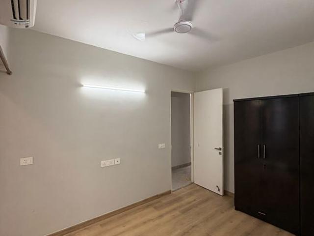 Rental | 3 BHK + Basement 1305 Sq.Ft. Apartment in Signature Global City 81