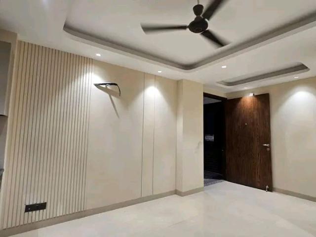 Rental | 3 BHK + Basement 1400 Sq.Ft. Apartment in Chattarpur