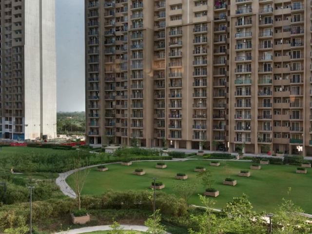 Rental | 3 BHK + Basement 1575 Sq.Ft. Apartment in Tata Eureka Park