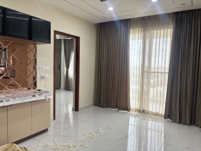 Rental | 3 BHK + Basement 1590 Sq.Ft. Apartment in Trendsquares Ambience