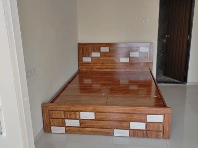 Rental | 3 BHK + Basement 1500 Sq.Ft. Apartment in Amit Sapphire Park