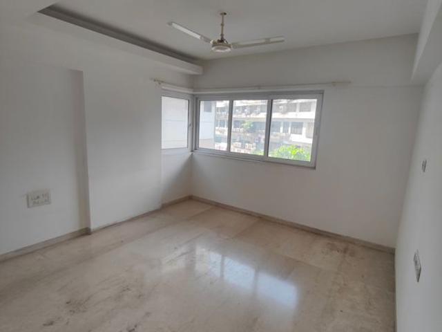 Rental | 3 BHK + Basement 1500 Sq.Ft. Apartment in Andheri West