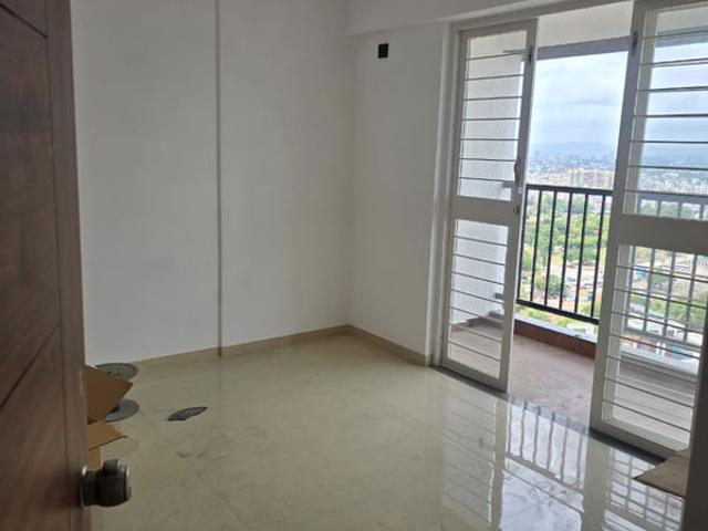 Rental | 3 BHK + Basement 1500 Sq.Ft. Apartment in Mantra 99 Riverfront
