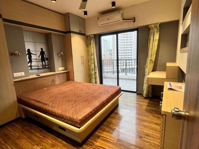 Rental | 3 BHK + Basement 1500 Sq.Ft. Apartment in Padmavilas Apartments