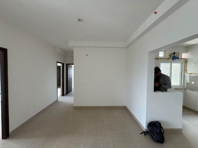 Rental | 3 BHK + Basement 1650 Sq.Ft. Apartment in Karle Vario Homes