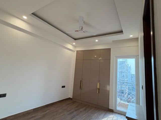 Rental | 3 BHK + Basement 1650 Sq.Ft. Apartment in Raj One Good Earth