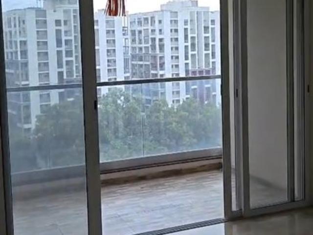Rental | 3 BHK + Basement 1600 Sq.Ft. Apartment in Majestique Signature Towers