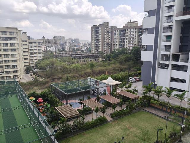 Rental | 3 BHK + Basement 1600 Sq.Ft. Apartment in Majestique Signature Towers