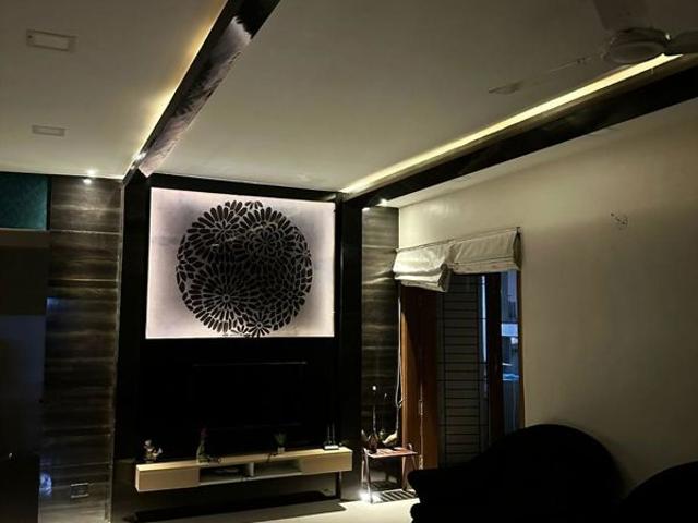 Rental | 3 BHK + Basement 1600 Sq.Ft. Apartment in Rohan Nilay