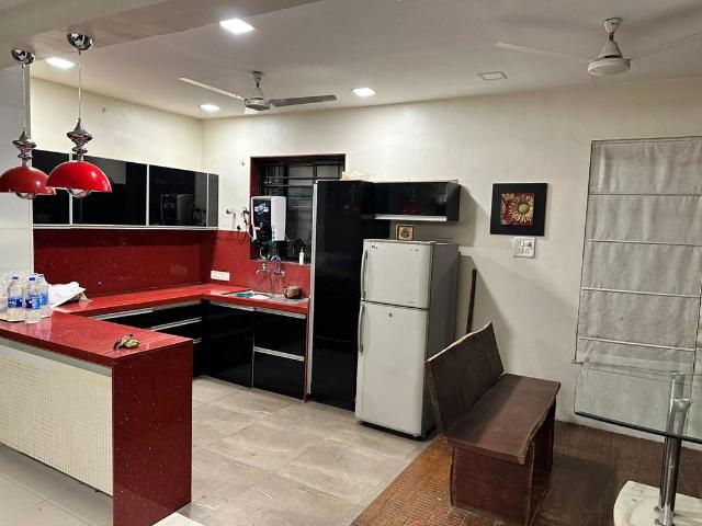 Rental | 3 BHK + Basement 1600 Sq.Ft. Apartment in Rohan Nilay