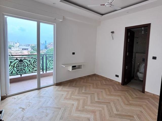 Rental | 3 BHK + Basement 1616 Sq.Ft. Apartment in Raj One Good Earth