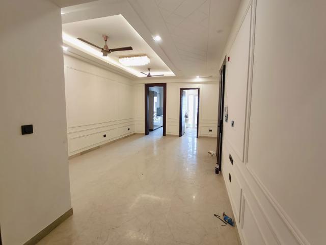 Rental | 3 BHK + Basement 1620 Sq.Ft. Apartment in Raj One Good Earth