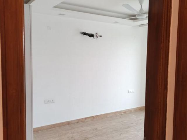 Rental | 3 BHK + Basement 1700 Sq.Ft. Apartment in Piyush Heights