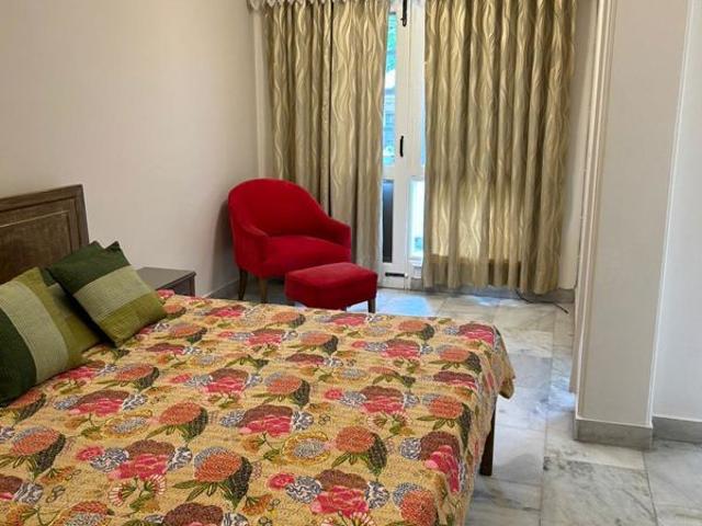 Rental | 3 BHK + Basement 250 Sq.Yd. Independent House in Vasant Vihar