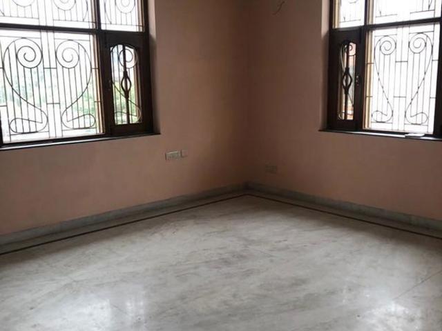 Rental | 3 BHK + Basement 325 Sq.Yd. Independent House in Defence Colony