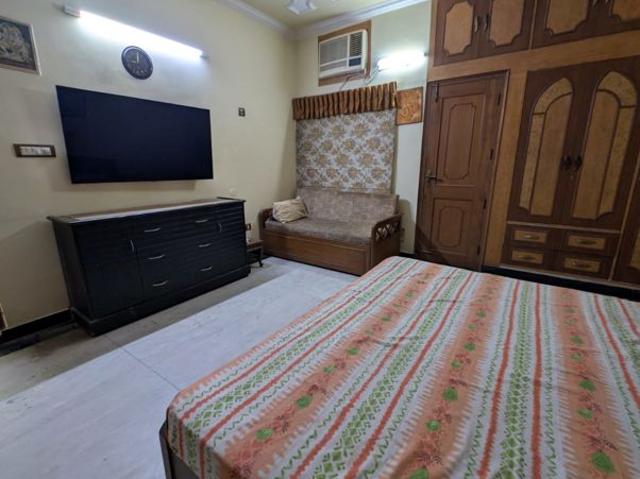 Rental | 3 BHK + Basement 325 Sq.Yd. Villa in Defence Colony