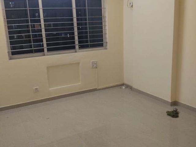 Rental | 3 BHK + Basement,Store Room 1000 Sq.Ft. Apartment in Dosti Flamingos