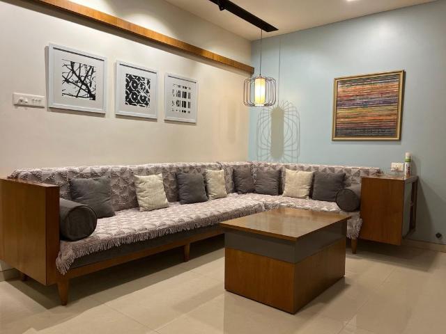 Rental | 3 BHK + Basement,Store Room 1500 Sq.Ft. Apartment in Gulmohar Villa