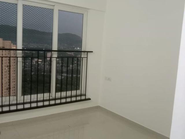 Rental | 3 BHK + Extra Room 900 Sq.Ft. Apartment in Tata Serein
