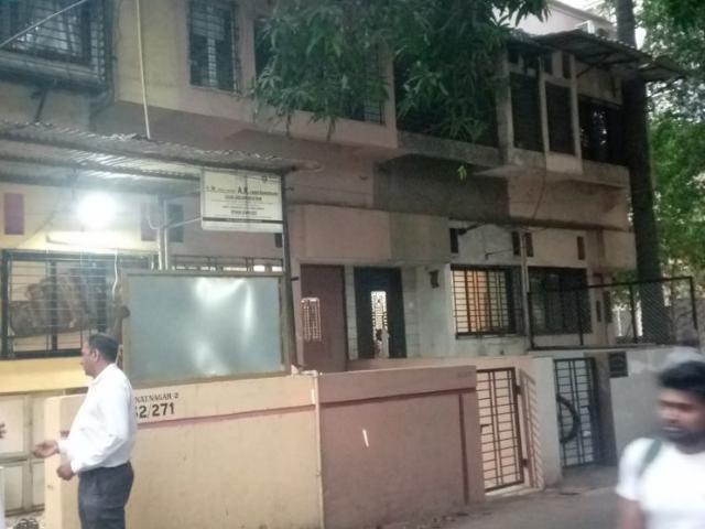 Rental | 3 BHK + Extra Room 950 Sq.Ft. Villa in Unnat Nagar CHS