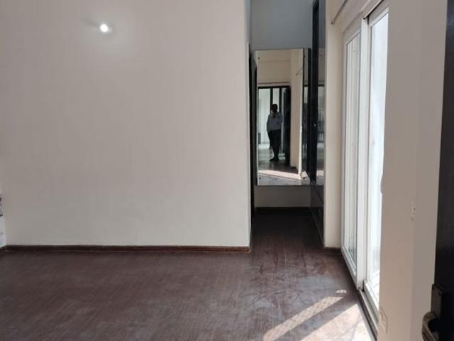 Rental | 3 BHK + Extra Room 965 Sq.Ft. Apartment in Elite Golf Green