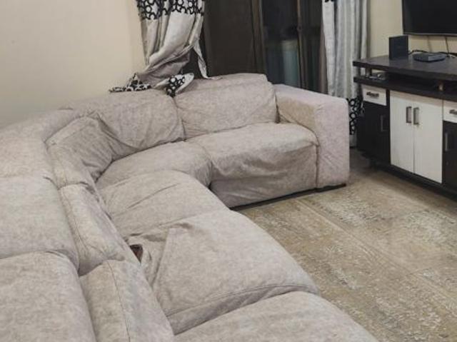 Rental | 3 BHK + Extra Room 1090 Sq.Ft. Apartment in JP North Euphoria