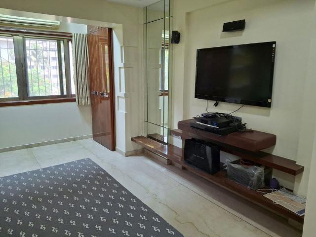 Rental | 3 BHK + Extra Room 1200 Sq.Ft. Apartment in Dariya Mahal