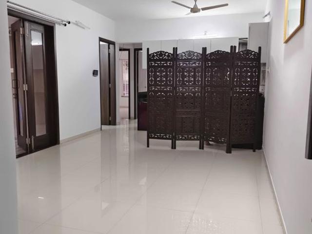 Rental | 3 BHK + Extra Room 1230 Sq.Ft. Apartment in Dahanukar Apartments