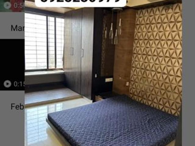 Rental | 3 BHK + Extra Room 1250 Sq.Ft. Apartment in Valencia Tower Grant Road