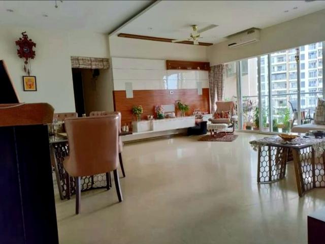 Rental | 3 BHK + Extra Room 1270 Sq.Ft. Apartment in Runwal Heights