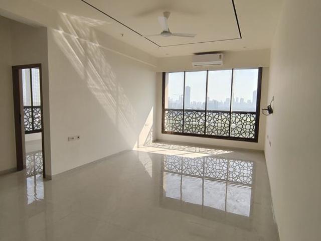 Rental | 3 BHK + Extra Room 1300 Sq.Ft. Apartment in Piramal Mahalaxmi Central Tower 2