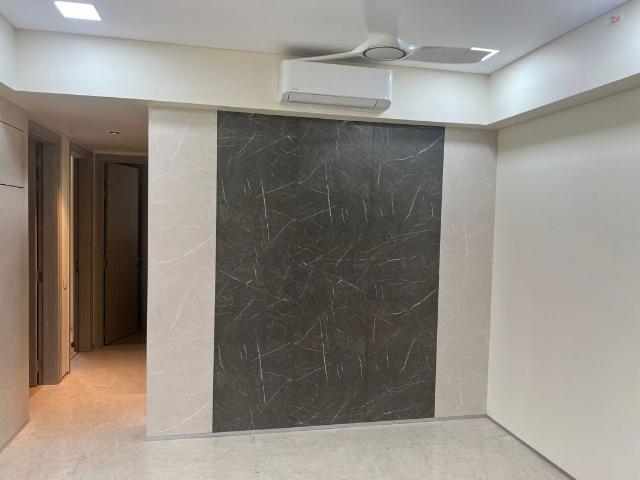 Rental | 3 BHK + Extra Room 1300 Sq.Ft. Apartment in Rustomjee Seasons